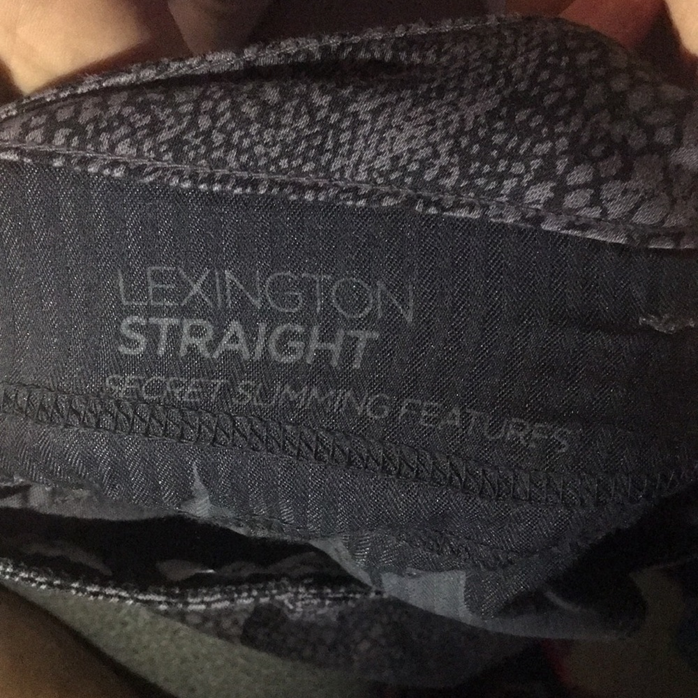 Jones New York Lexington Straight Jeans - Picture 8 of 8